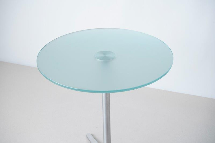 WalterKnoll "X-table" ラウンドサイドテーブル